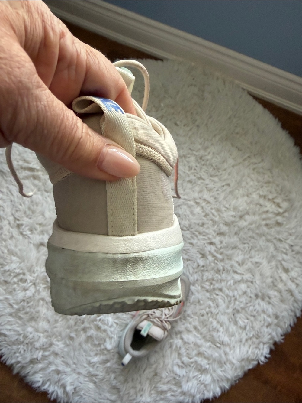 Nike Women’s Beige Sneakers with Orange Swoosh - Picture 5 of 5